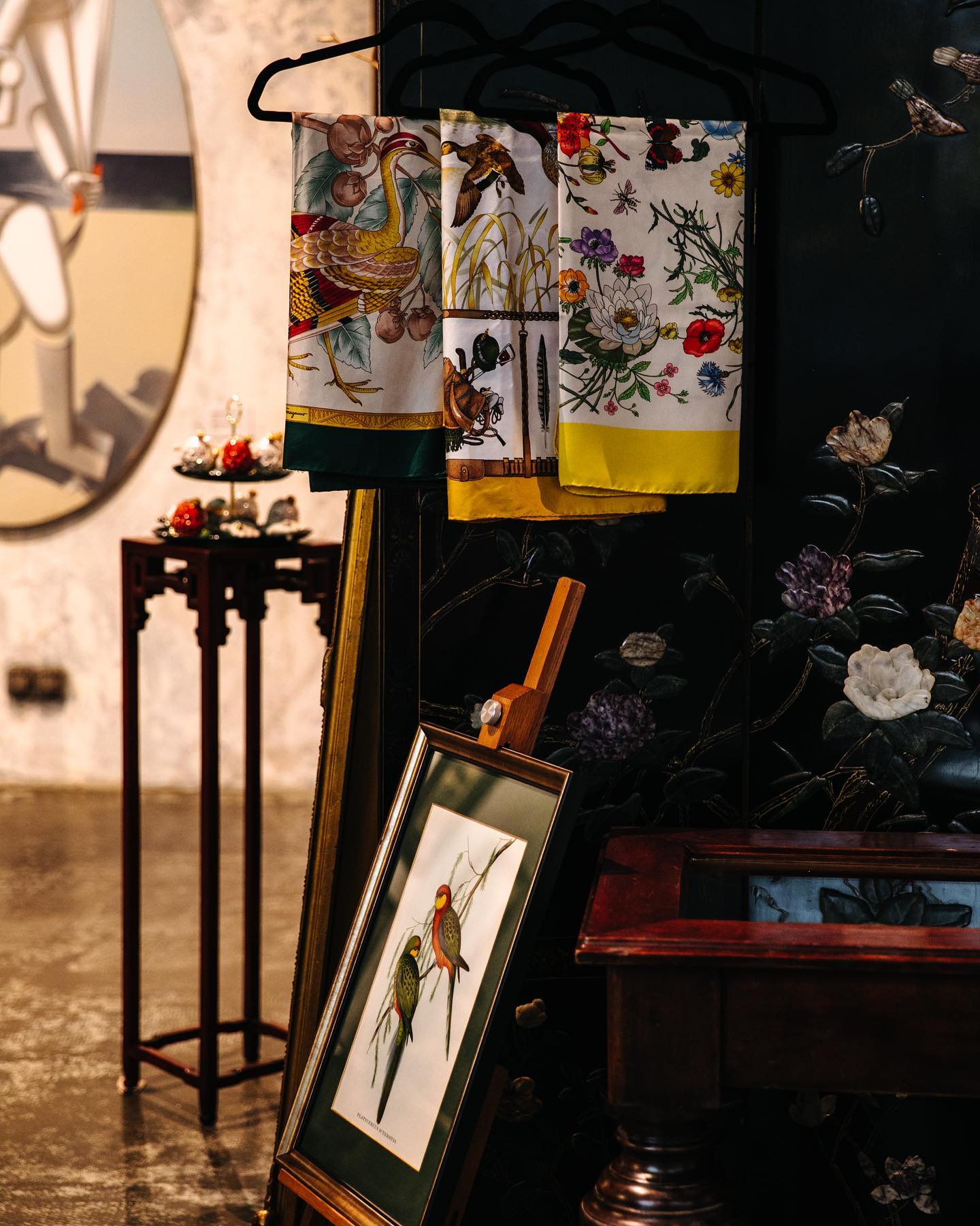 KIRA VINTAGE & ART POP-UP STORE