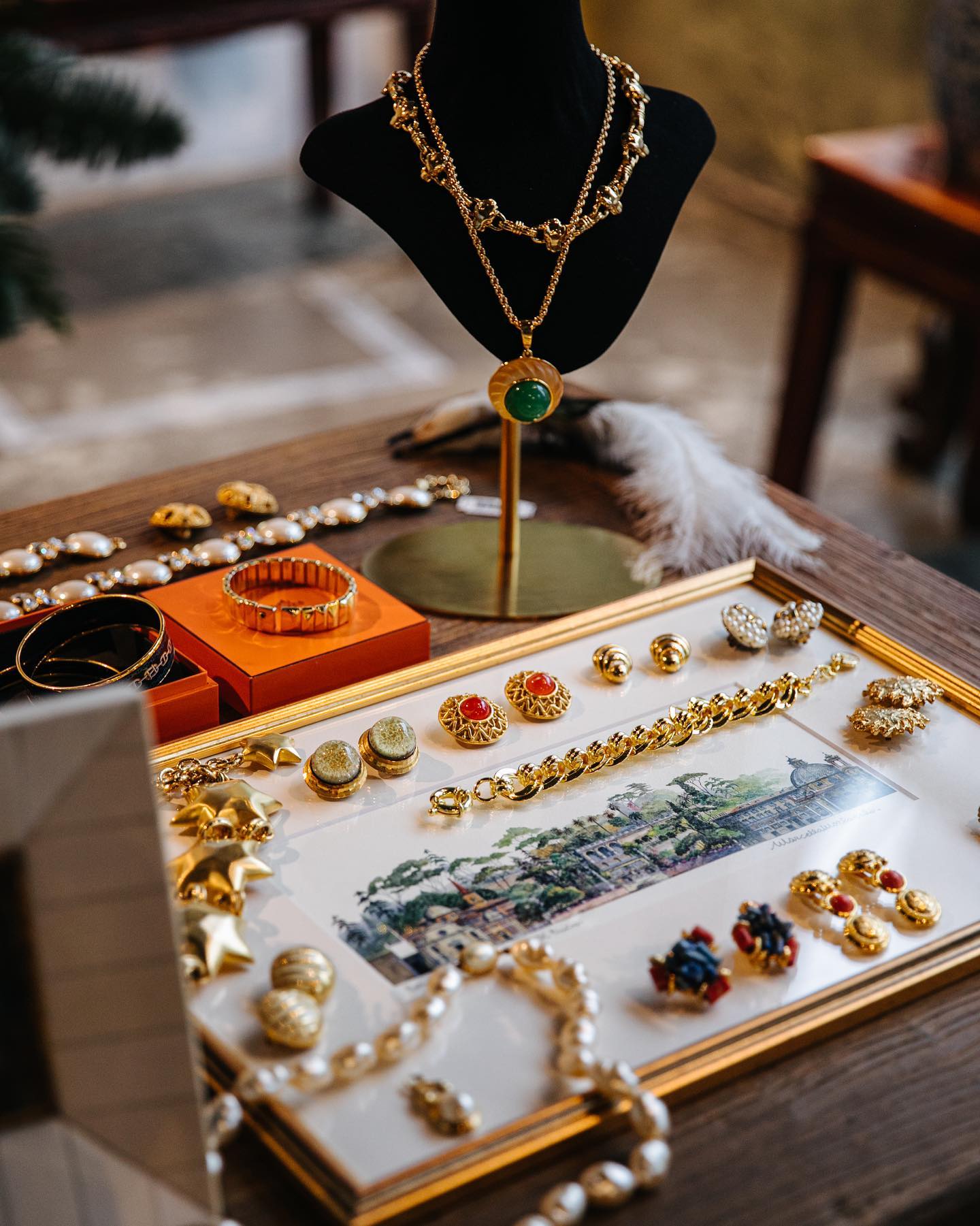 KIRA VINTAGE & ART POP-UP STORE